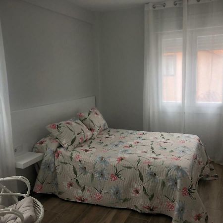1º - Alojamiento En Pueblo Marinero Nigran Ngoại thất bức ảnh